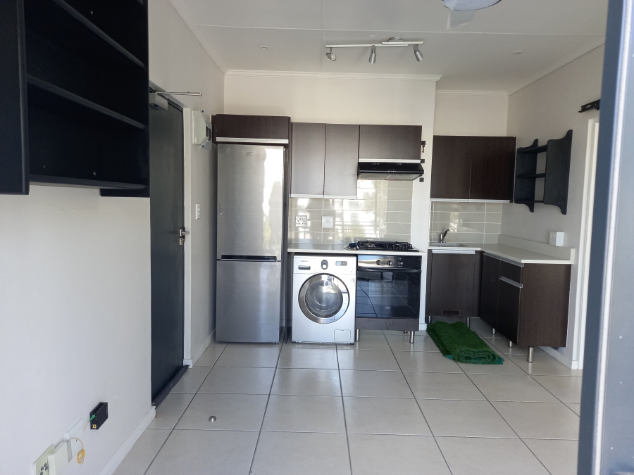 To Let 1 Bedroom Property for Rent in De Velde Western Cape